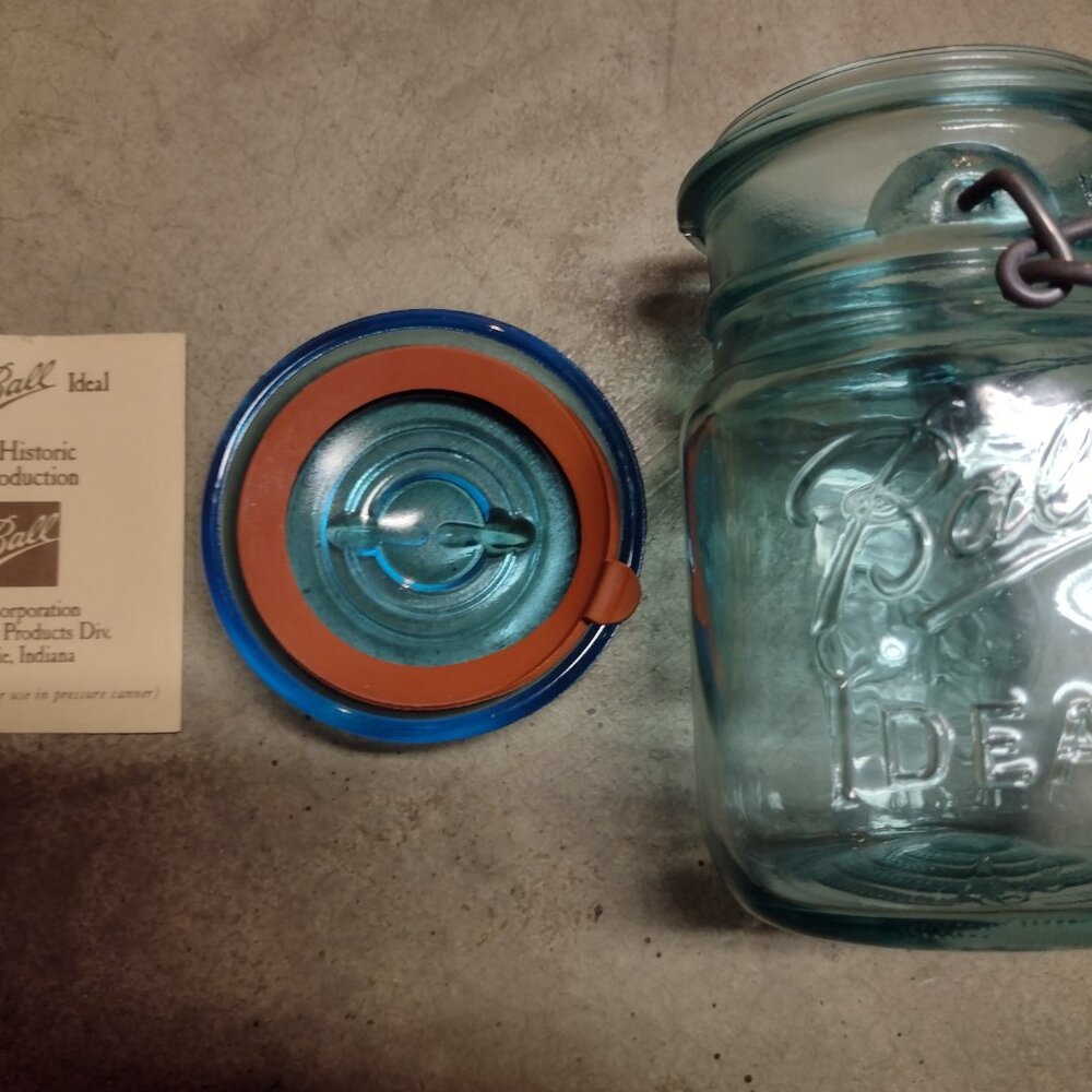New Pretty Blue Bicentennial Ball Mason Glass Jar with glass lid - Picture 8 of 11